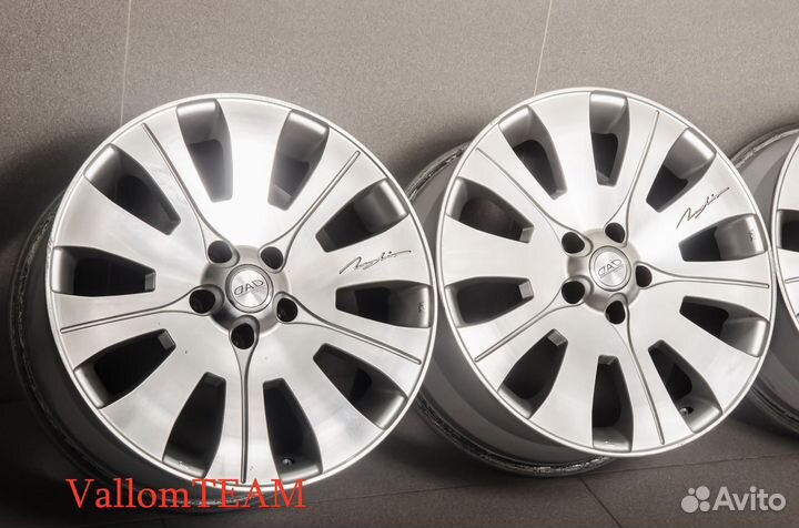 Лот M729933 Разноширокие 18-е диски DAD