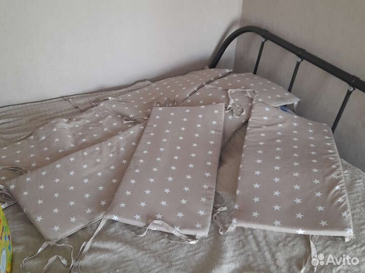 Бортики в детскую кроватку