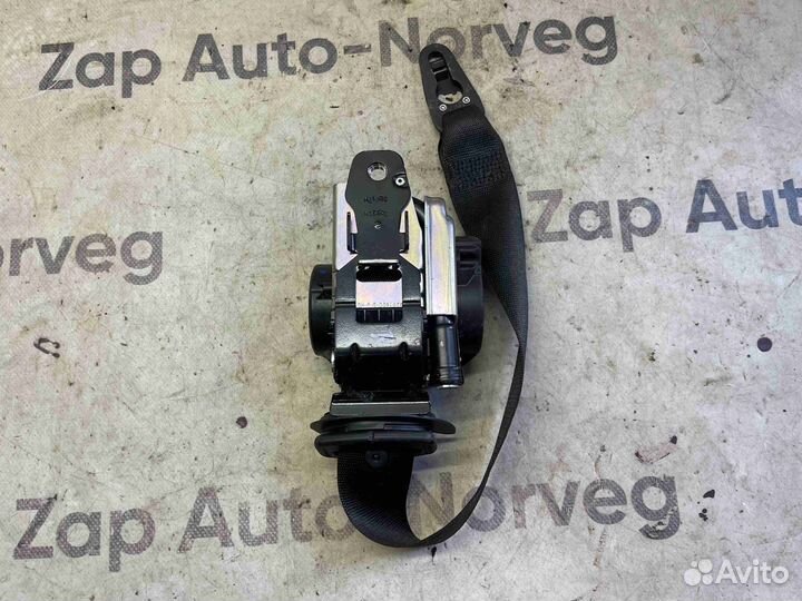 Ремень безопасности передний правый Mercedes C W20