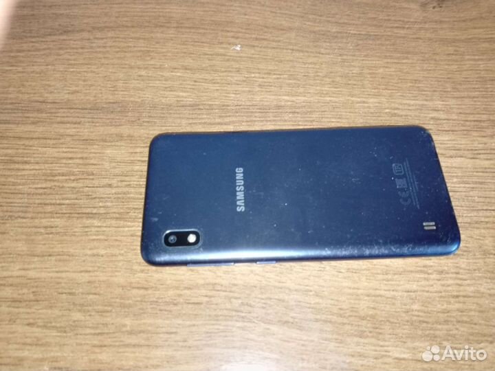 Samsung Galaxy A10, 2/32 ГБ