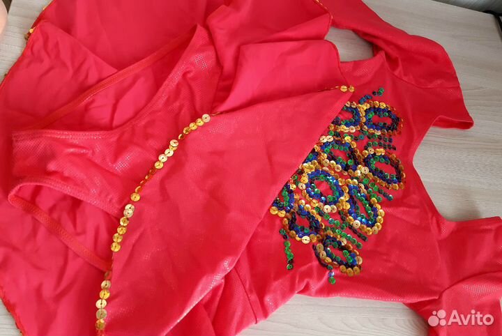 Продам спортивный купальник