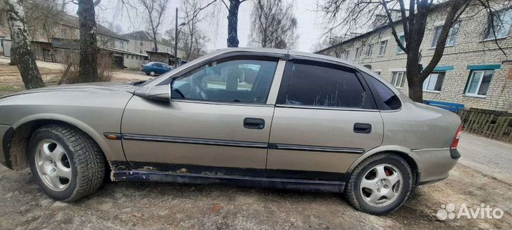 Opel Vectra, 1998