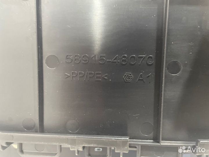 Накладка центральной консоли левая Lexus Rx