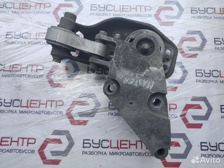 Кронштейн двигателя прав 3.0DCI Мастер 2, Мовано