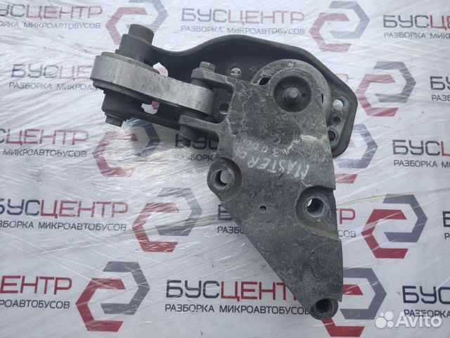 Кронштейн двигателя прав 3.0DCI Мастер 2, Мовано