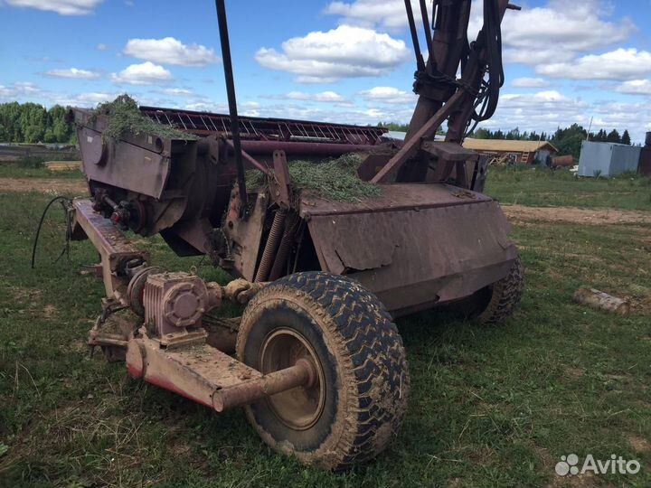 Комбайн Гомсельмаш КДП-3000 (Палессе FT40), 2010