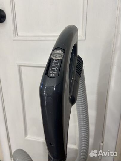 Пылесос LG 2000w бу