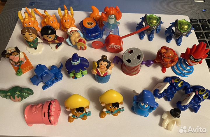 Игрушки из Kinder Сюрприз старые