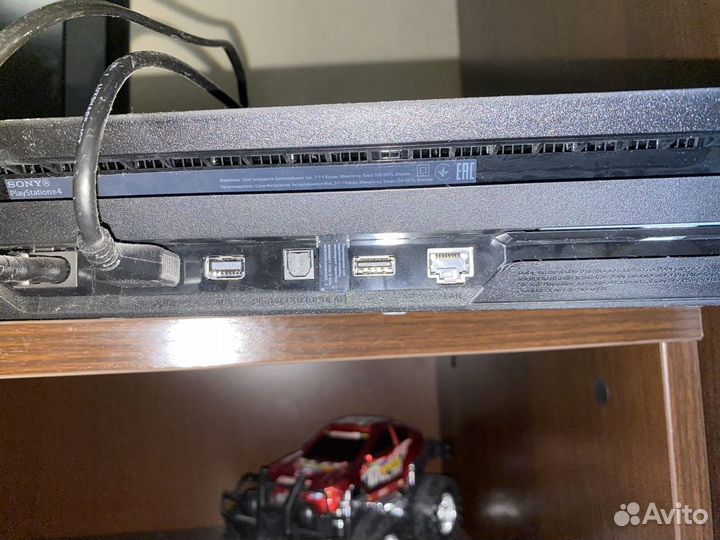 Sony playstation 4 pro 1tb