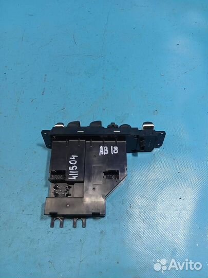 Блок управления стеклоподъемниками Land Rover Ran