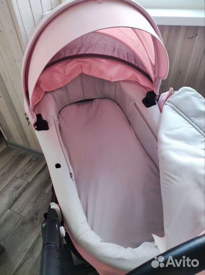 Коляска-люлька Stokke trailz