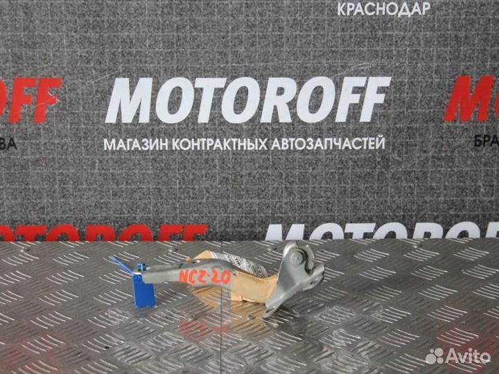 Шарнир капота Тойота Раум NCZ20 L А044