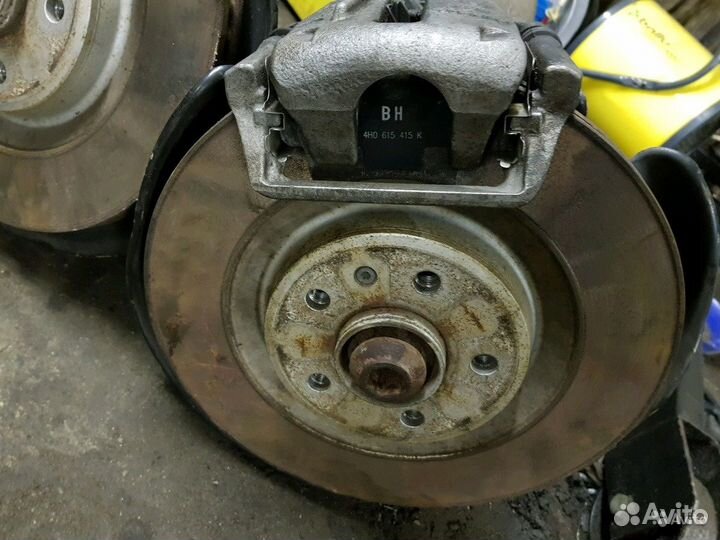 Суппорт задний Audi A8 D4 4H