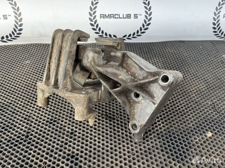 Подушка двигателя с кронштейном opel vectra b