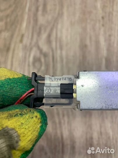 Плафон салона задний правый Volkswagen Touareg