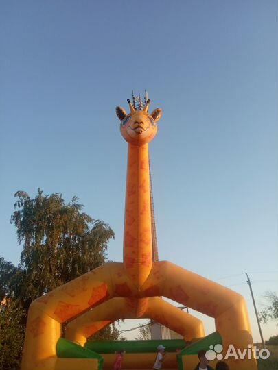 Надувной батут и карусель бу