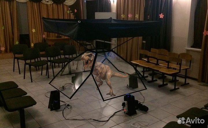 Голографическая пирамида