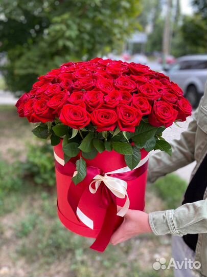 101 красная роза в коробке