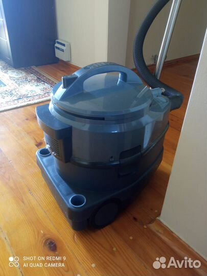 Моющий пылесос Philips