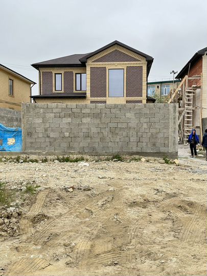 Дом 180 м² на участке 6 сот.