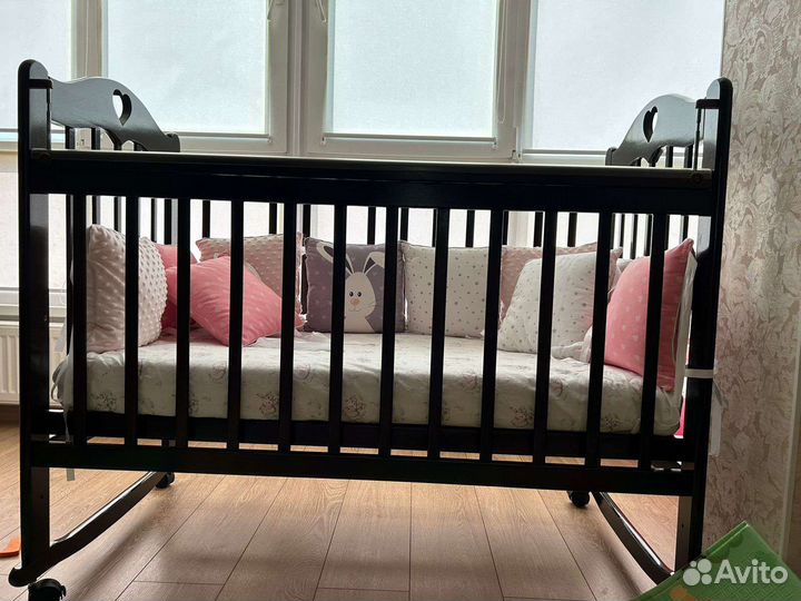 Детская кроватка с пеленальным комодом