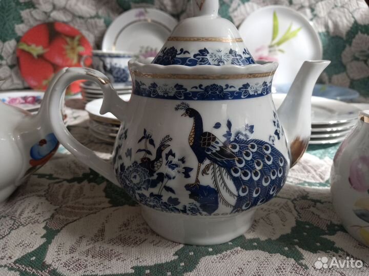 Тарелки сервиз чайник