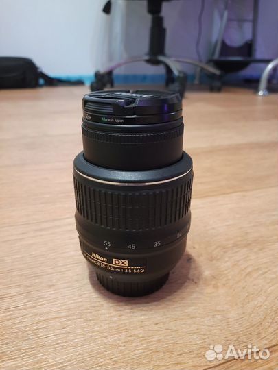 Объектив Nikon 18-55mm