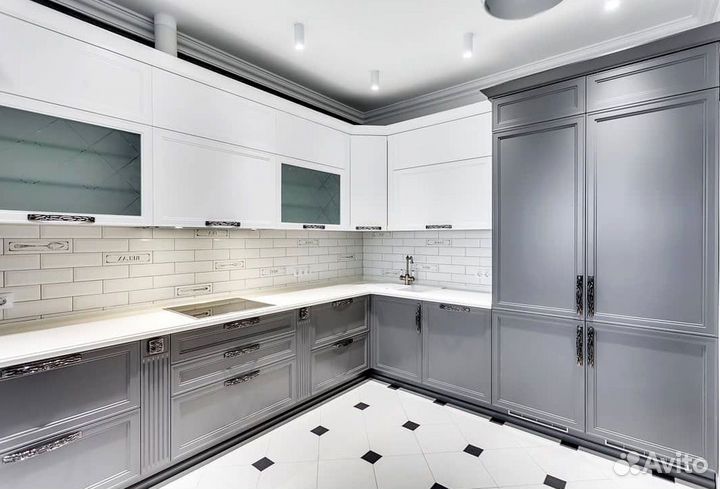 Кухня в потолок на заказ