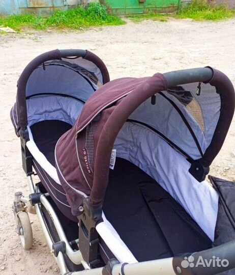 Коляска для двойни