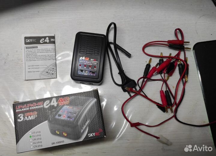 Зарядное устройство SkyRC e4