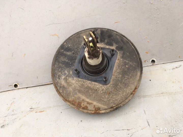 Усилитель тормозов вакуумный Volkswagen