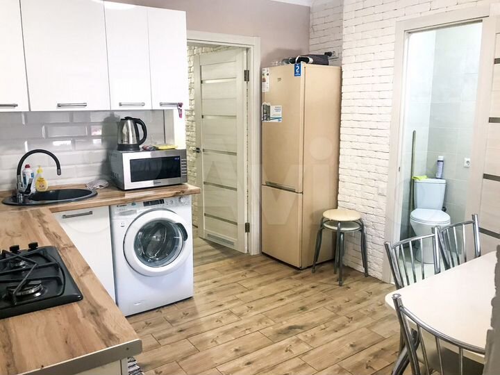 3-к. квартира, 68 м², 1/1 эт.