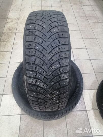 Michelin X-Ice 3 21.5/65 R16