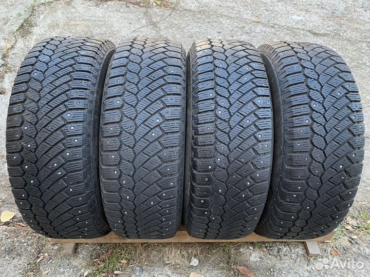 Continental ContiIceContact 4x4 235/65 R17 108T