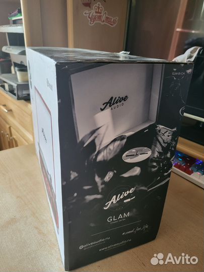 Виниловый проигрыватель Alive audio Glam GLM-01-CH