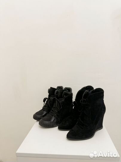 Ботильоны за две