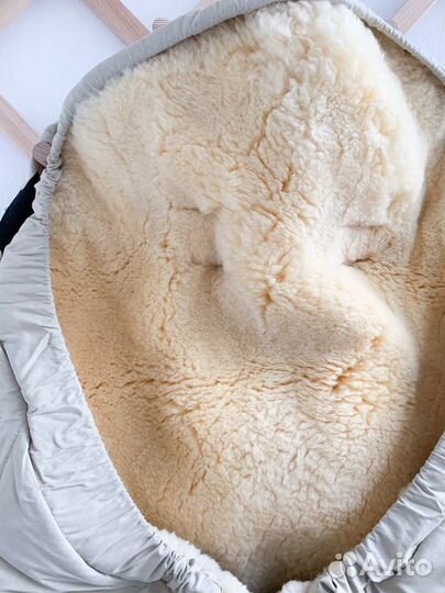 Зимний конверт в коляску на овчине