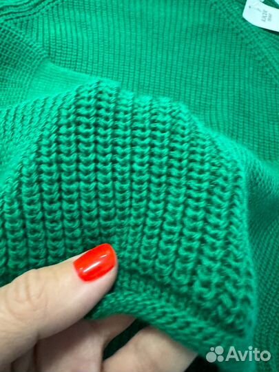 Свитер оверсайз xs-s (152-170 если на подростка)