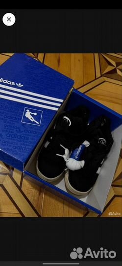 Кроссовки adidas