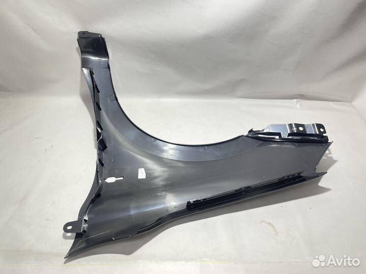 Крыло переднее пластиковое грантафл под повортник