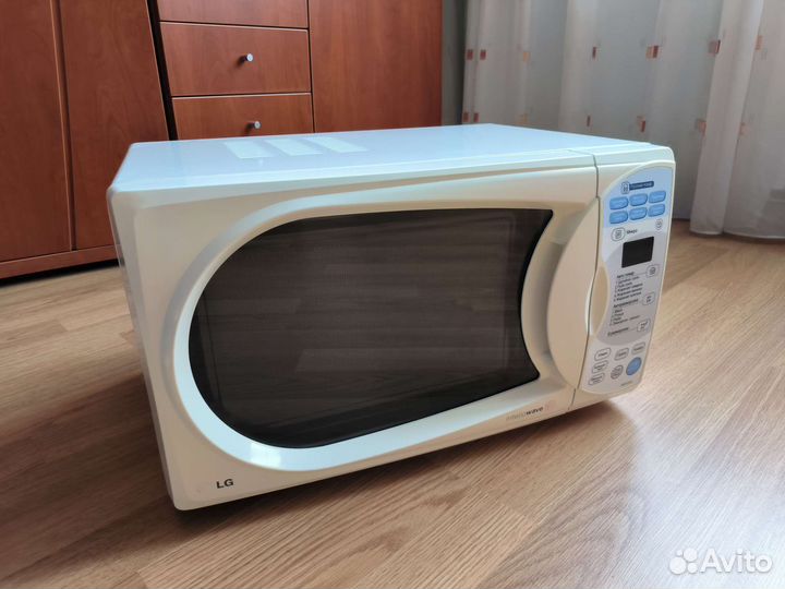 Микроволновая печь с грилем LG MB-4343L