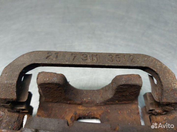 Суппорт задний правый Nissan Murano Z50 VQ35DE