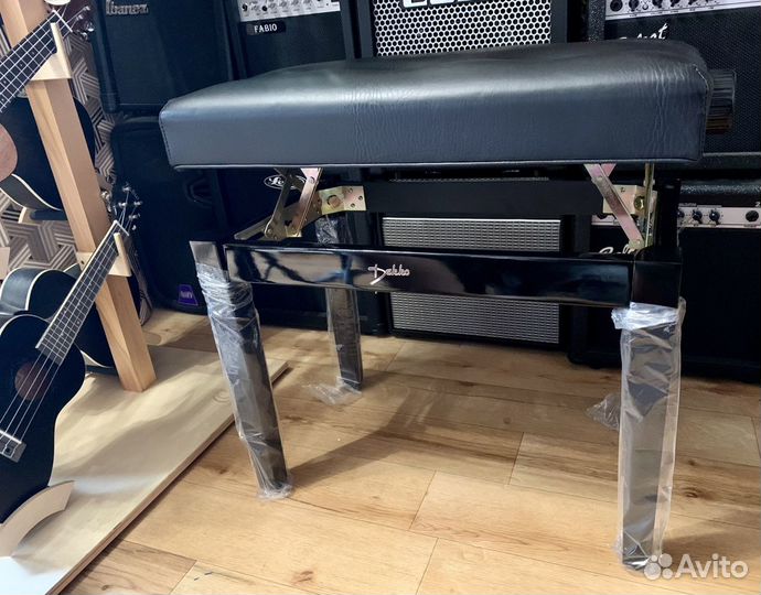 Банкетка для Фортепиано