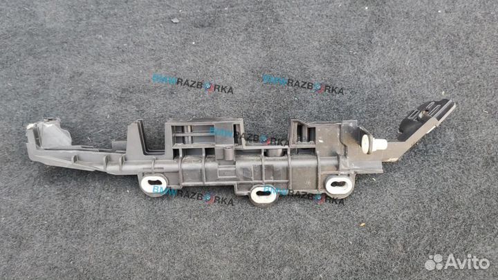 Пластик моторного отсека BMW 5 G30/G31 2017