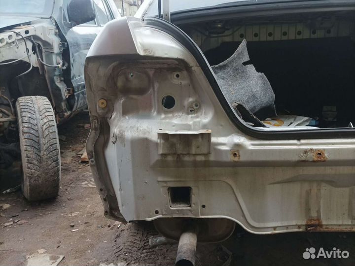 Заднее крыло Mitsubishi Galant 8