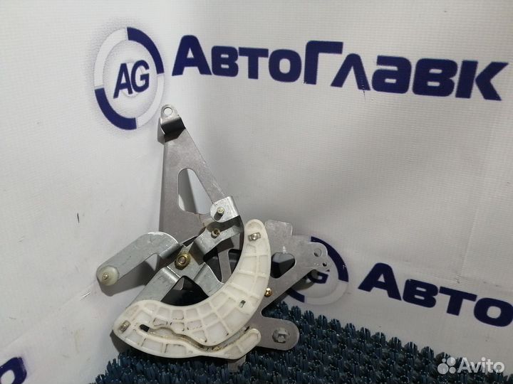 Сервопривод заслонок печки Toyota Vista