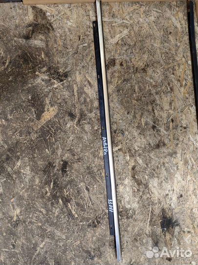 Бархотки Двери Правой Передней Ауди А4 Б7