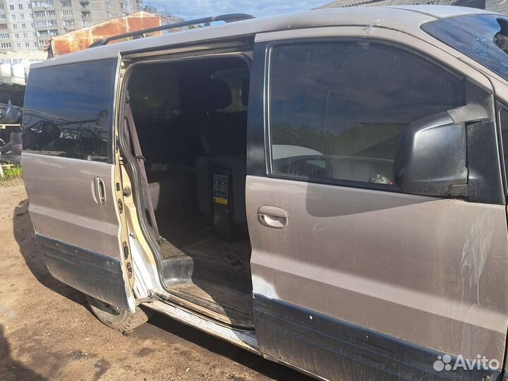 Разбираем Hyundai starex 1