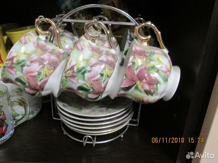 Сервизы, кружки