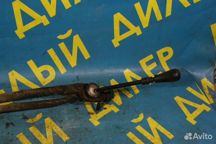 Рычаг кулиса кпп Nissan Maxima a32